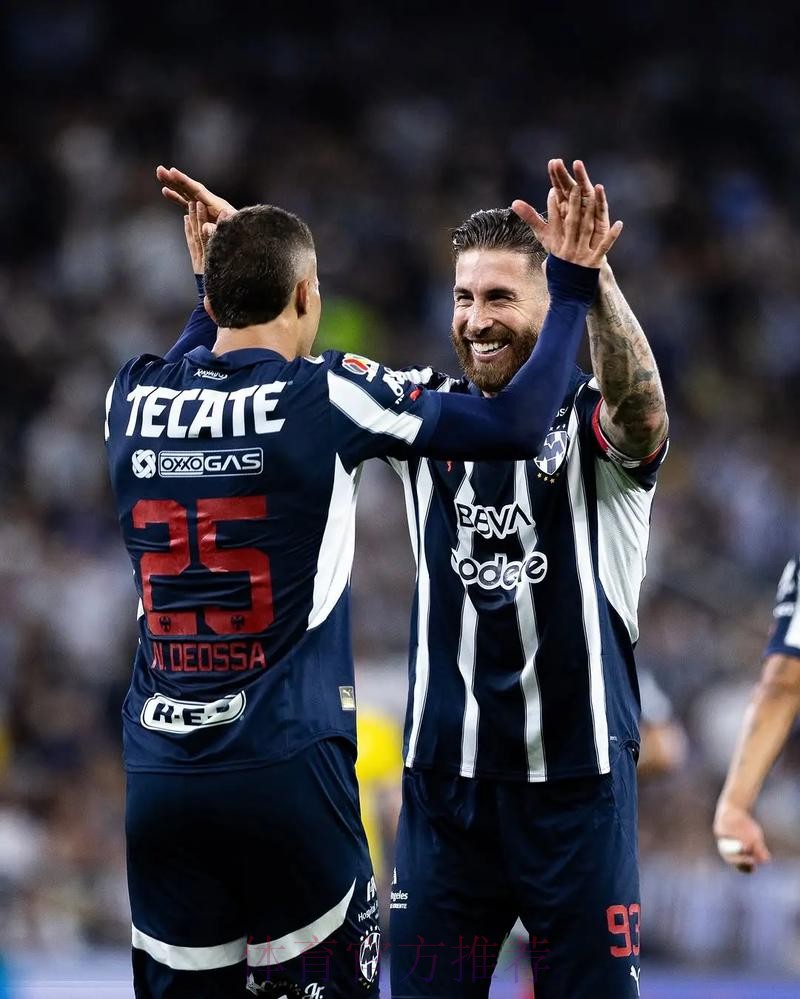 拉莫斯:这明显是点球 我被拉拽了 裁判挨骂不公