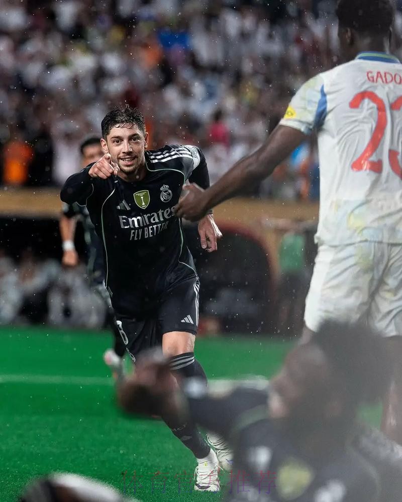 曼联准备6000万英镑报价皇马中场巴尔韦德